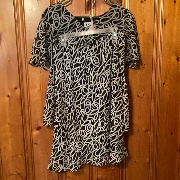 Size 16W top & bottom skirt with built in slip Women’s KSL Built in slip on both - Picture 1 of 6